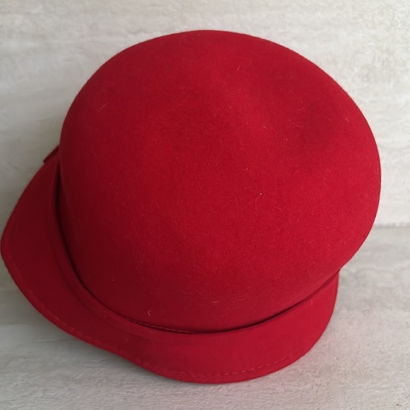 Lord & Taylor wool hat red with bow - Picture 3 of 6